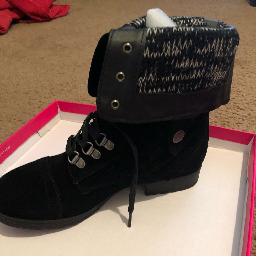 Black boots